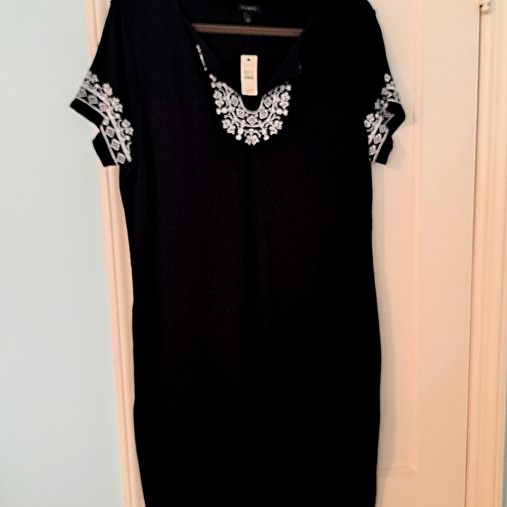 NWT, Talbots Black, Knee Length Knit Dress with White Embroidery, Size L.